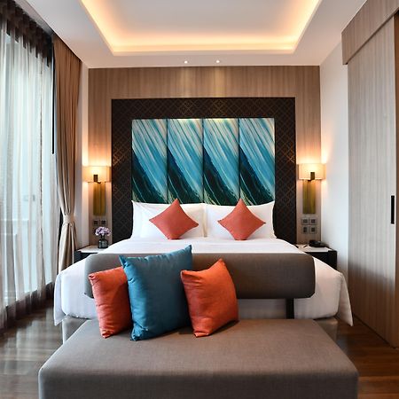 Skyview Resort Phuket Patong Beach Екстериор снимка A bedroom at the hotel