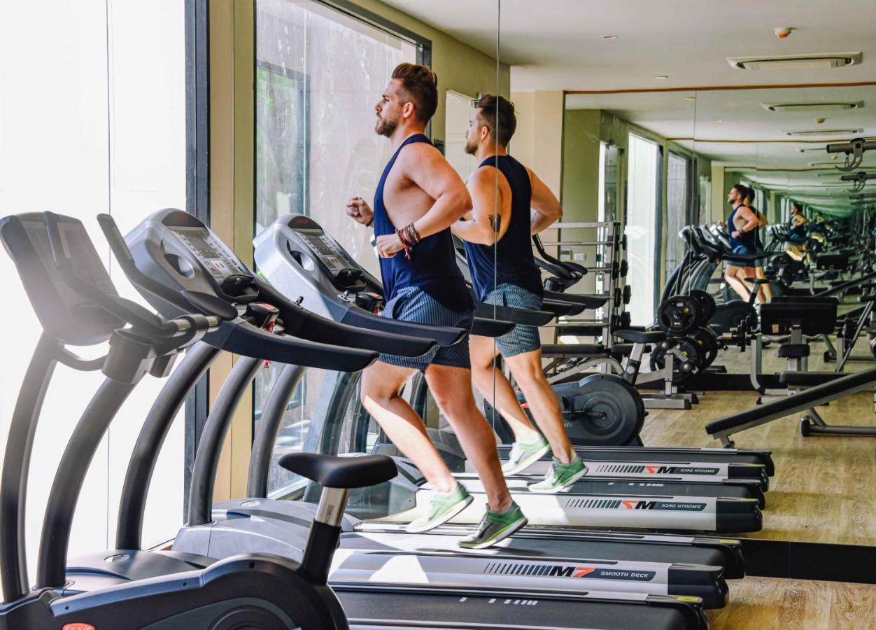 Skyview Resort Phuket Patong Beach Екстериор снимка A treadmill in use