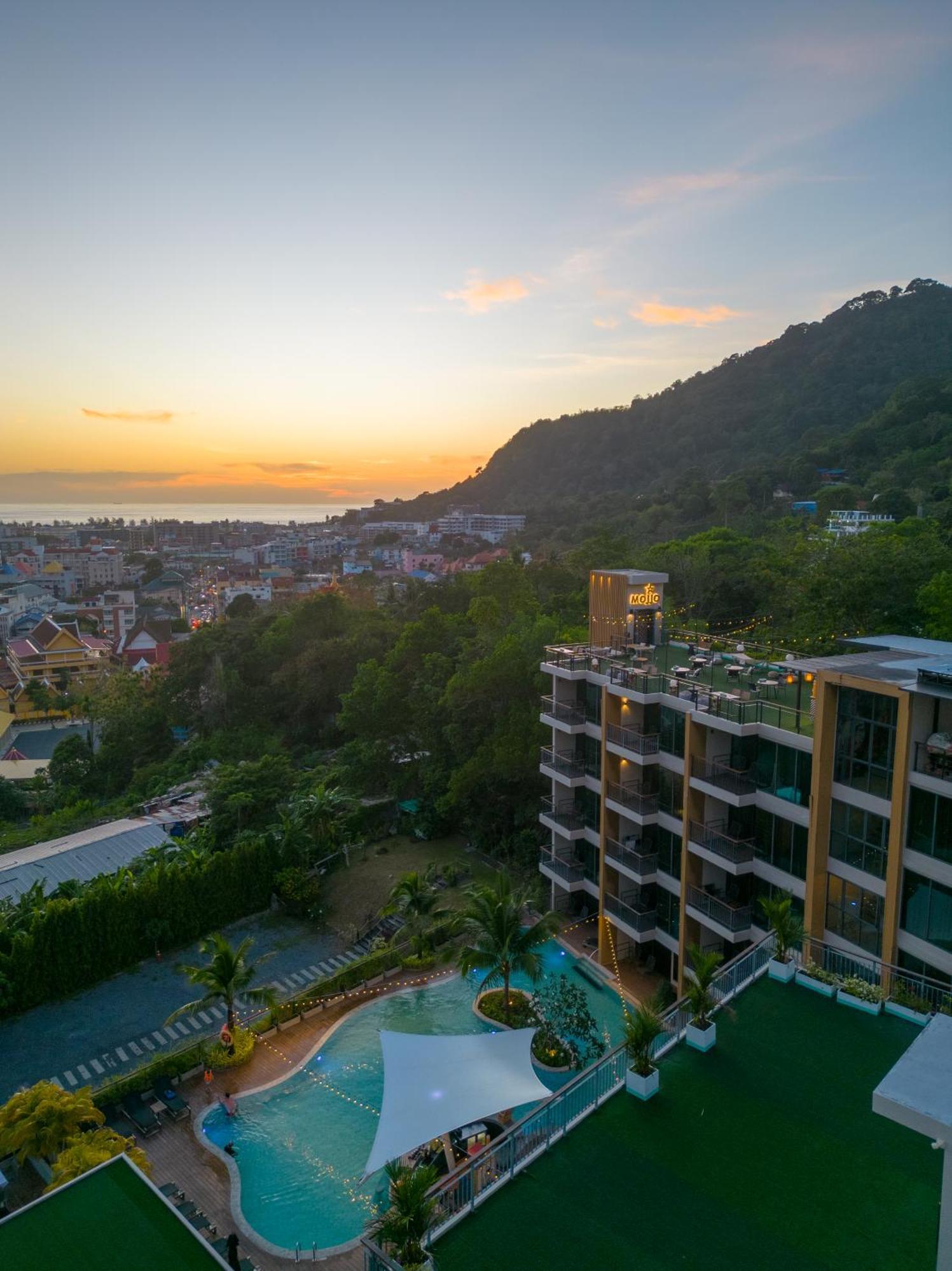 Skyview Resort Phuket Patong Beach Екстериор снимка The View