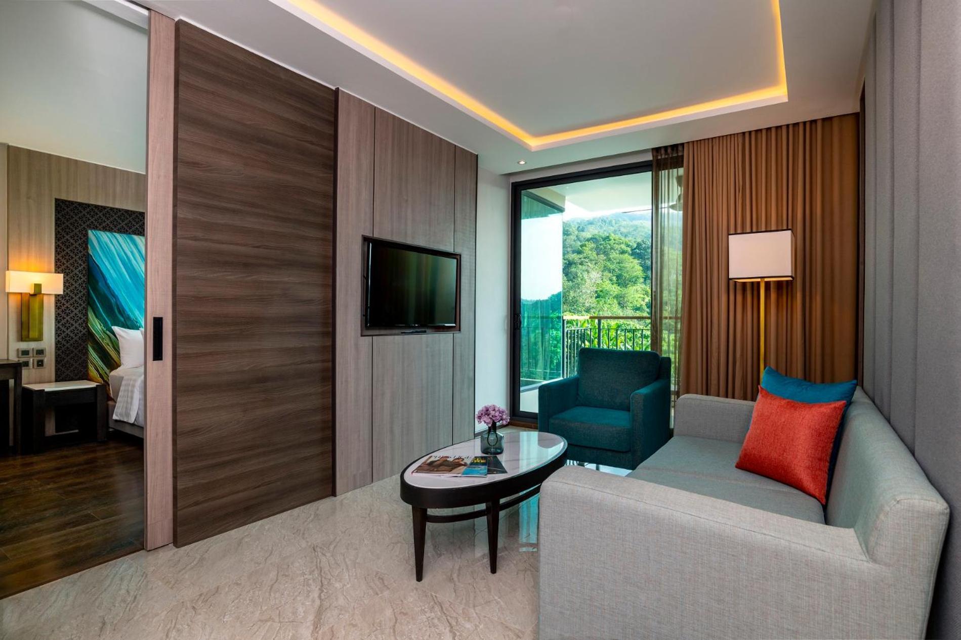 Skyview Resort Phuket Patong Beach Екстериор снимка Deluxe Suite